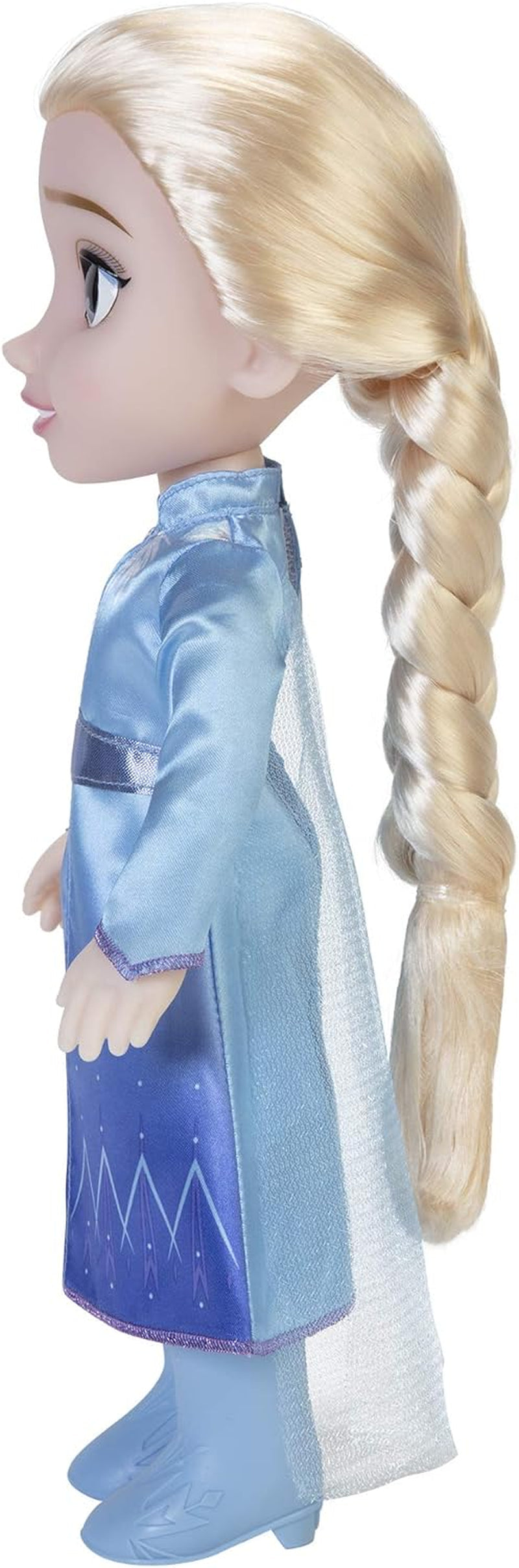 Muñeca de viaje Elsa de Frozen 2 de Disney, muñeca de 35 cm con vestido inspirado en una película de culto, botas y pelo largo trenzado para mayor diversión a la hora de jugar, para niñas a partir de 3 años
