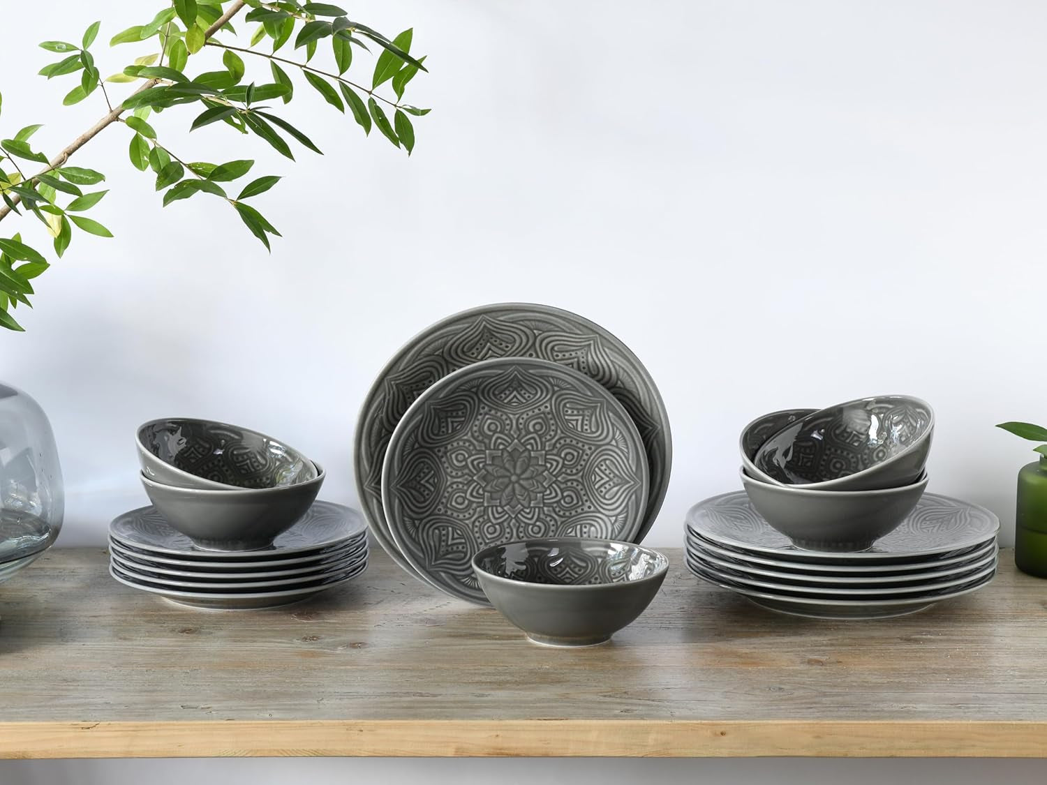 CreaTable, 21627, Serie Orient Mandala, Vajilla de 18 Piezas, Juego de Platos de Porcelana, Apto para Lavavajillas y Microondas, Fabricado en Europa