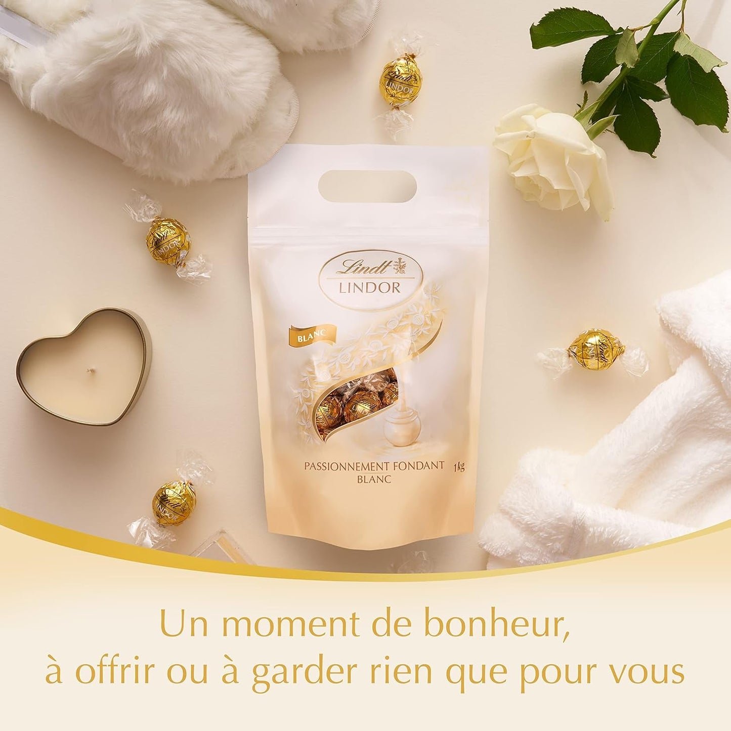 LINDOR bolitas de chocolate blanco, 1 kg y LINDOR | Bolsa resellable de 1 kg | aprox. 80 bolitas de chocolate con leche con relleno de menta | Paquete a granel, regalo de praliné, regalo de chocolate.