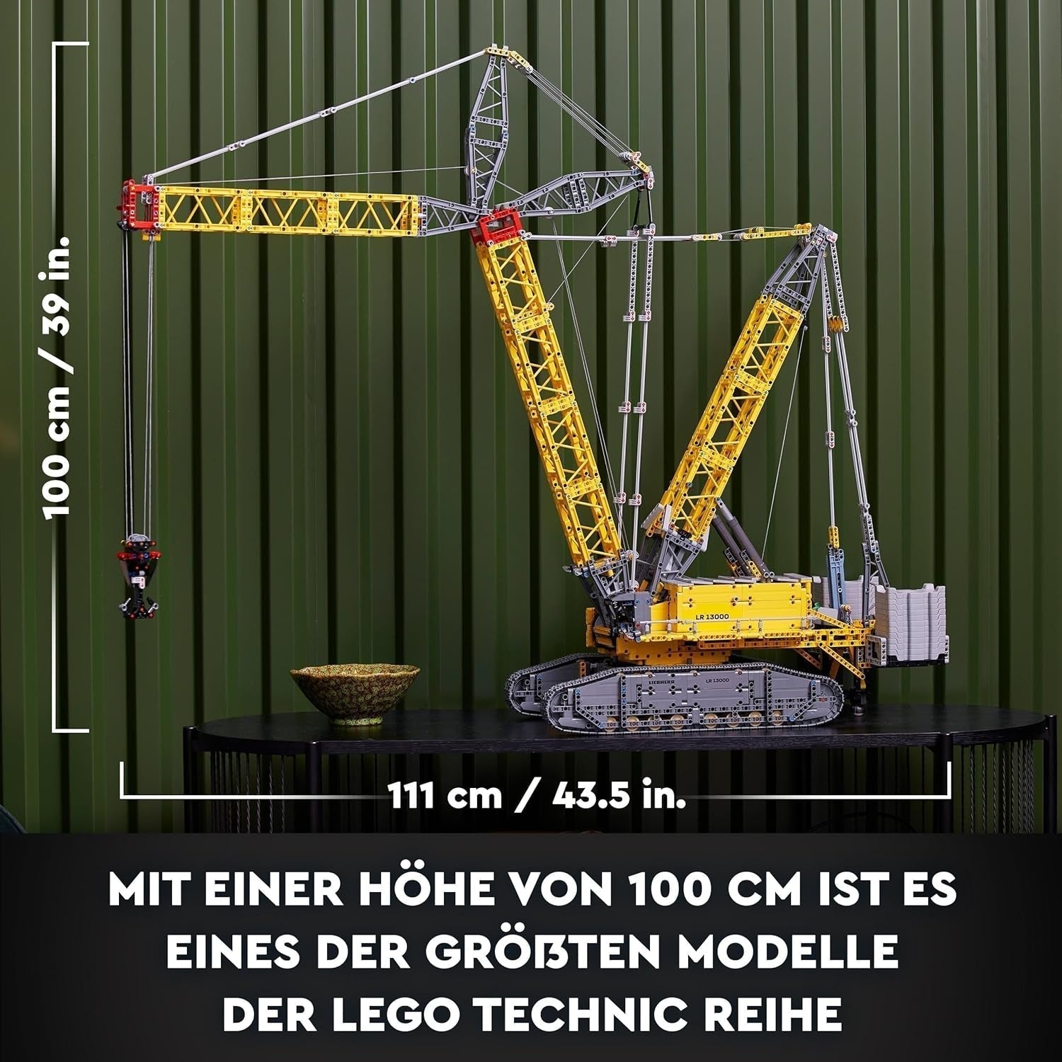 LEGO Technic Set de grúa sobre orugas Liebherr LR 13000, construye el mejor modelo de vehículo de construcción por control remoto con aplicación Control+, grúa con sistema de cabrestante y brazo elevador, kit de modelo grande para adultos 42146 Besuche Den LEGO-Store Sets de construcción