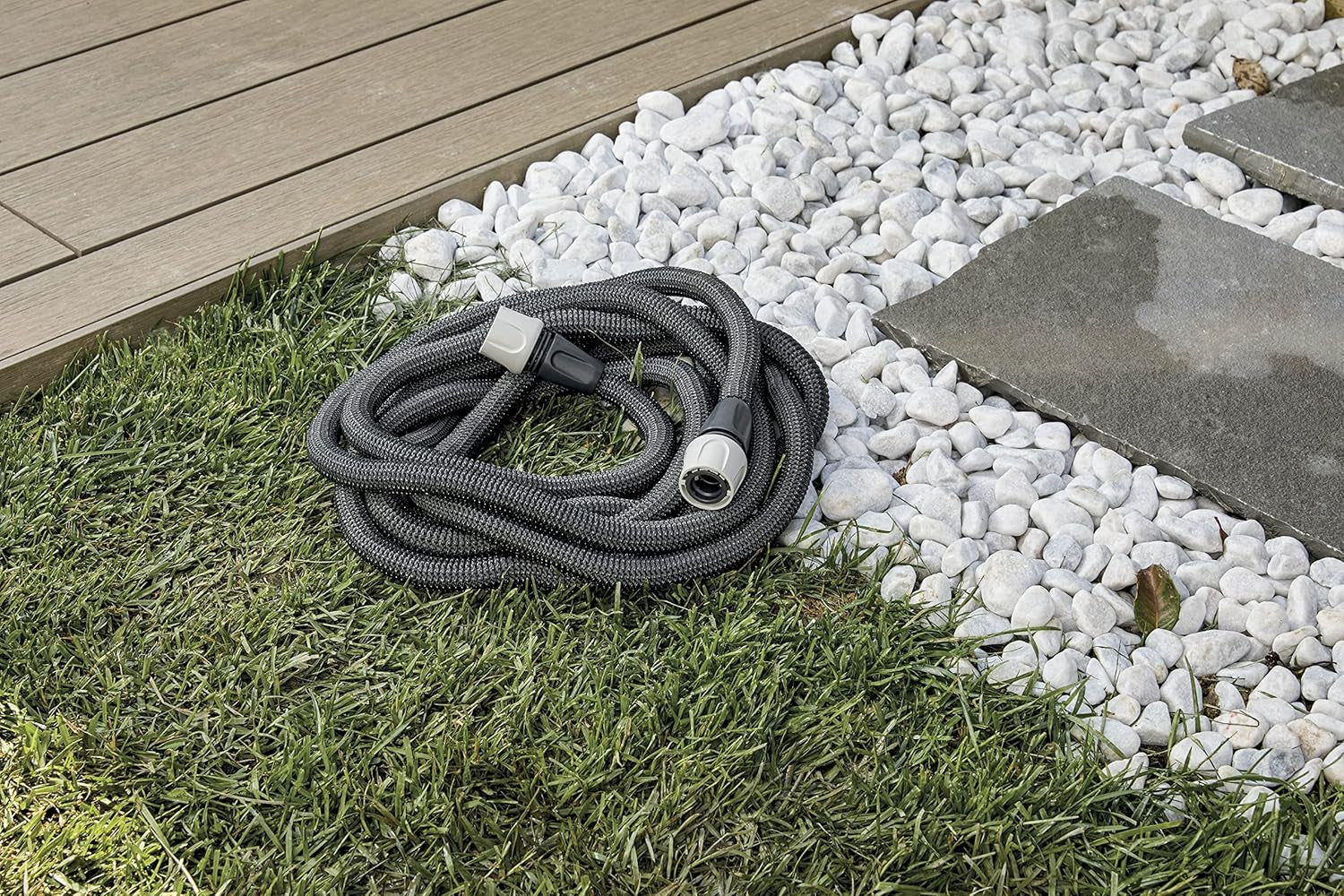 GF SRL, Aquapop Grey Easy 10, manguera trenzada autoextensible de 10 metros, fabricada en Italia, con mini pulverizador de jardín y conectores para riego de jardín, gris oscuro