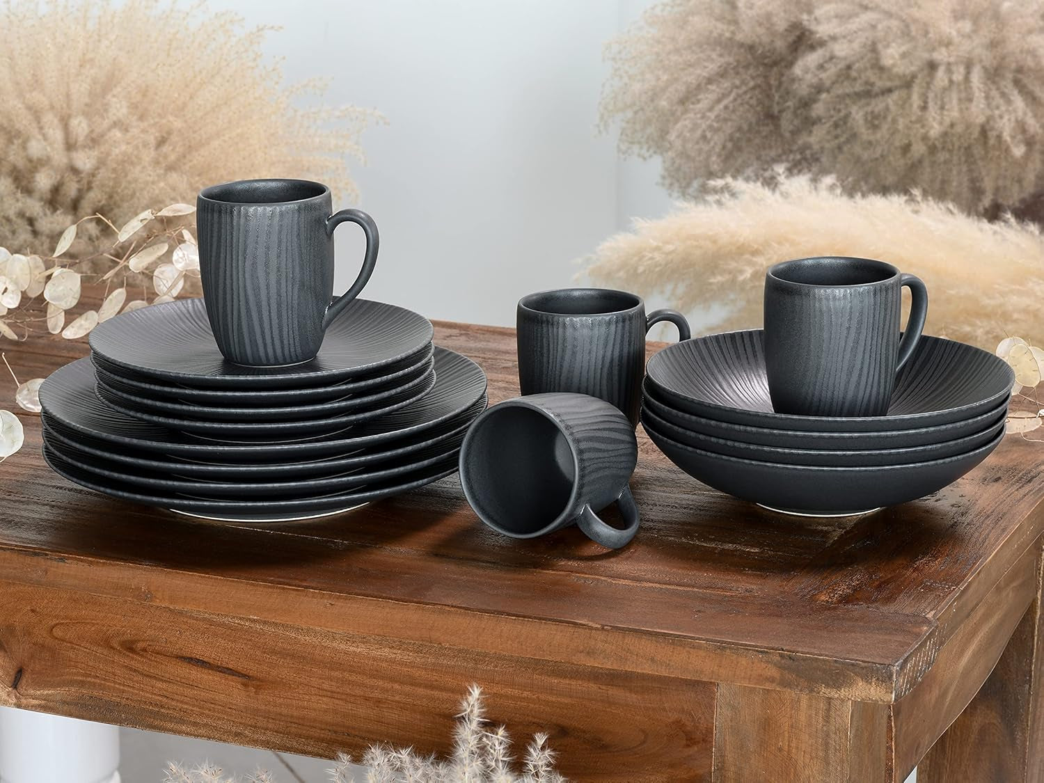 CreaTable, 20537, Vesuvio Black Series, Vajilla de 16 piezas, Servicio combinado de porcelana, Apto para lavavajillas y microondas, Hecho en Portugal