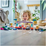 LEGO DUPLO Town Coches de carreras del equipo F1 con corredores, juguete de construcción para toda la familia, experiencia de juego imaginativo, regalo de cumpleaños para niños pequeños, niños y niñas a partir de 2 años 10445 Juegos de construcción Besuche den LEGO-Store