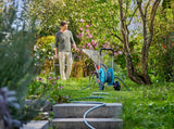 Manguera Gardena EcoLine de 1/2 pulgada, 20 m sin componentes del sistema: Manguera de jardín sostenible hecha de plástico reciclado, libre de ftalatos y contaminantes, función de agarre fuerte, resistente a las heladas y a los rayos UV (18930-20)