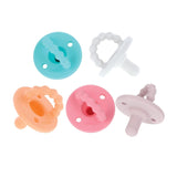 Nuby – Set de 5 Chupetes y Chupetes de Ortodoncia de Silicona Suave | 3 modelos para día y noche | 2 modelos que brillan en la oscuridad | Sin BPA | Forma parecida al pecho | Durante 18-36 meses