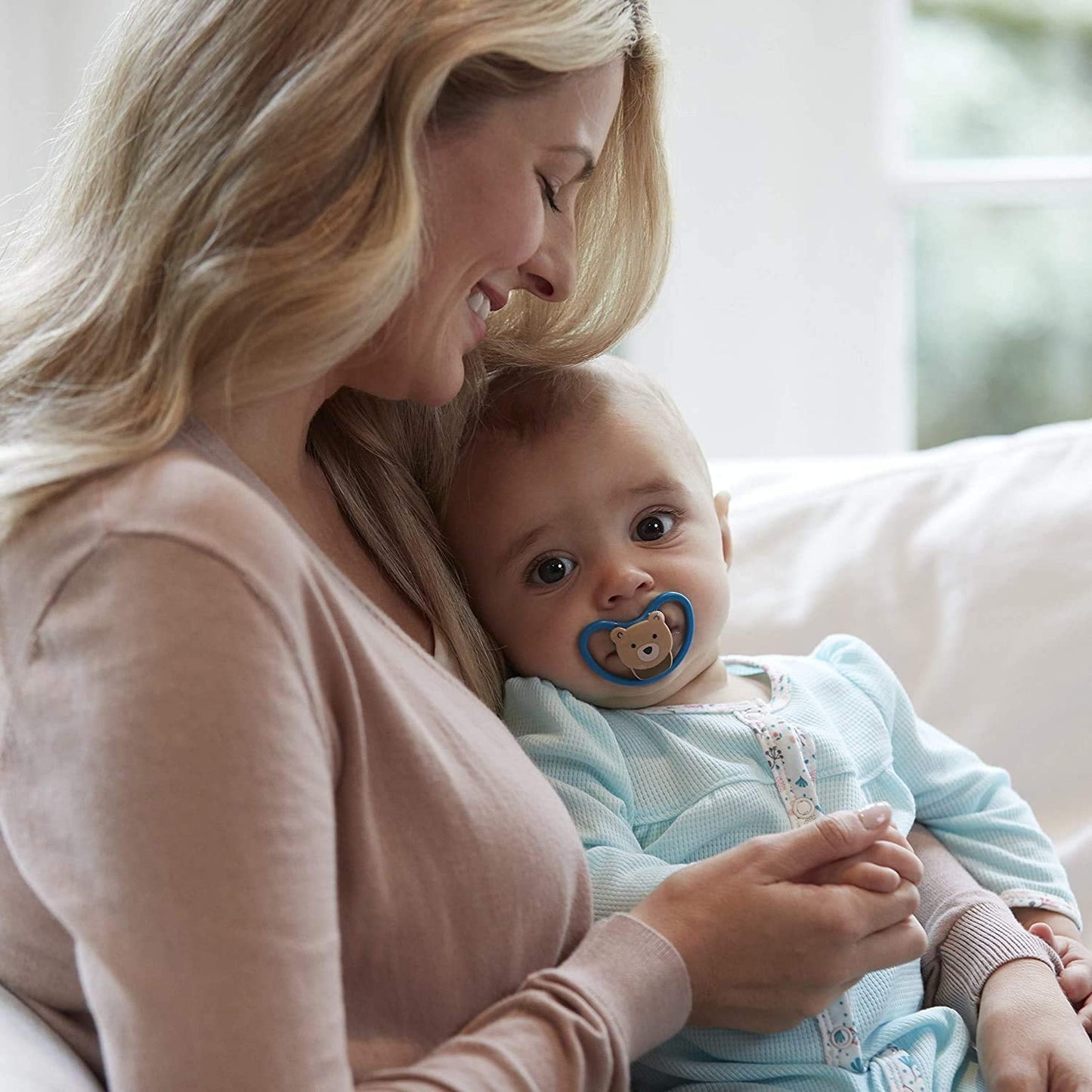 NUK Chupete Space Baby de 6 a 18 meses, aberturas extra grandes para pieles sensibles, silicona sin BPA, patrón de cebra, paquete de 2