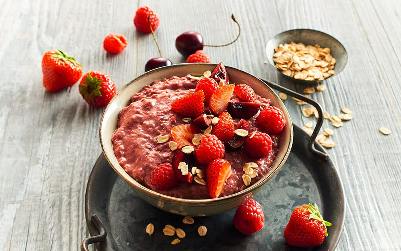 RUF Smoothie Bowl Berry Bunch Avena Desayuno Snack con Bayas y Semillas de Chía, Rápido y Fácil de Preparar, Vegano, 1 Bolsa x 50g (Paquete de 3)