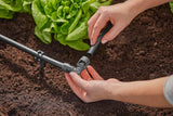 Sistema de riego por microgoteo Gardena, pieza en L de 13 mm (1/2"): conector de tubería para invertir tuberías de suministro de 13 mm, montaje sin herramientas, reutilizable (13202-20)