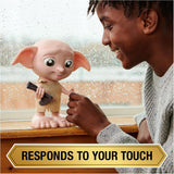 Spin Master 6067280 Wizarding World Harry Potter Magical Interactive Dobby Elf Sock Doll, más de 30 sonidos y frases, 21,6 cm, juguete para niños, negro
