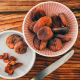 Seeberger Albaricoques sin azufre: Orejones sin tratar con sabor dulce y afrutado - sin azúcares añadidos - sin hueso, vegano (1 x 125g) Naty Shop Productos Deshidratados