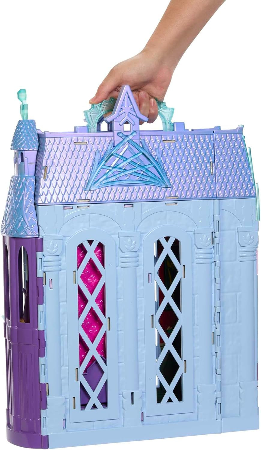 Mattel Disney Frozen - Casa de muñecas Castillo Arendelle (60 cm+) con muñeca Elsa, 4 parques infantiles y 15 piezas de muebles y accesorios Disney Frozen II, HLW61