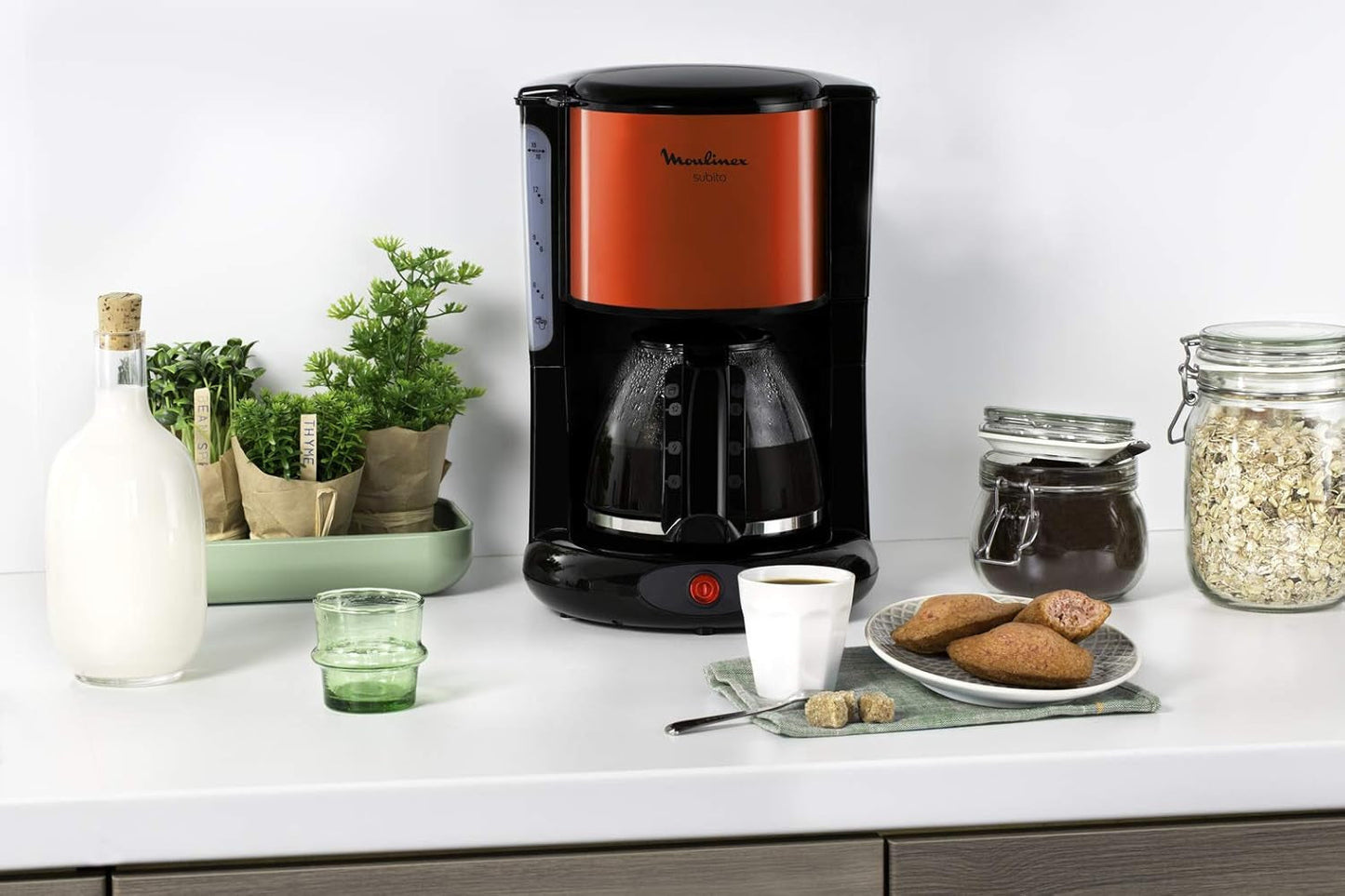 Subito Cafetera Espresso con Filtro, Jarra de Vidrio, 10-15 Tazas, Capacidad 1,25 L, Función de Apagado Automático, Filtro Extraíble, Indicador de Nivel de Agua, Acero Inoxidable, Rojo/Negro, FG360D