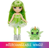 Rainbow High Littles Hada y mascota de fantasía arcoíris - Esmeralda, verde - Muñeca articulada de dragón de fantasía pequeña de 14 cm con alas de hada intercambiables, dulce regalo para niños a partir de 4 años