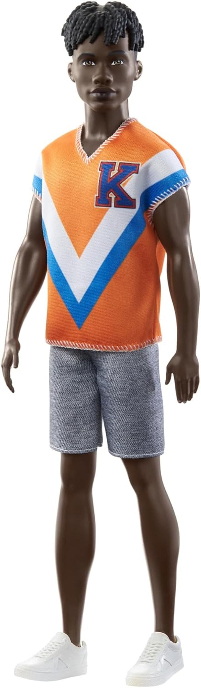 Muñeca Barbie Ken Fashionistas - Camiseta con estampado de cactus y palmeras, pantalón corto y zapatillas blancas, perfecta para aventuras con amigos y pasear por la ciudad, para niños de 3 años en adelante, HJT10 Naty Shop Dolls 0