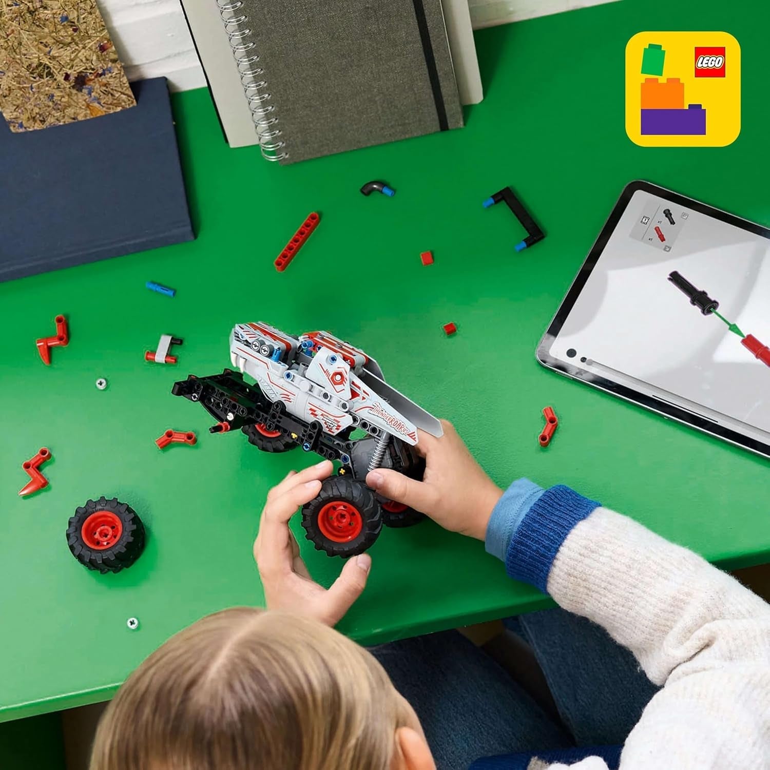 LEGO Technic Monster Jam Thunderroarus Juguete retráctil Monster Truck Juguete de construcción para niños Regalo para niños y niñas a partir de 7 años 42200 Juegos de construcción Besuche den LEGO-Store