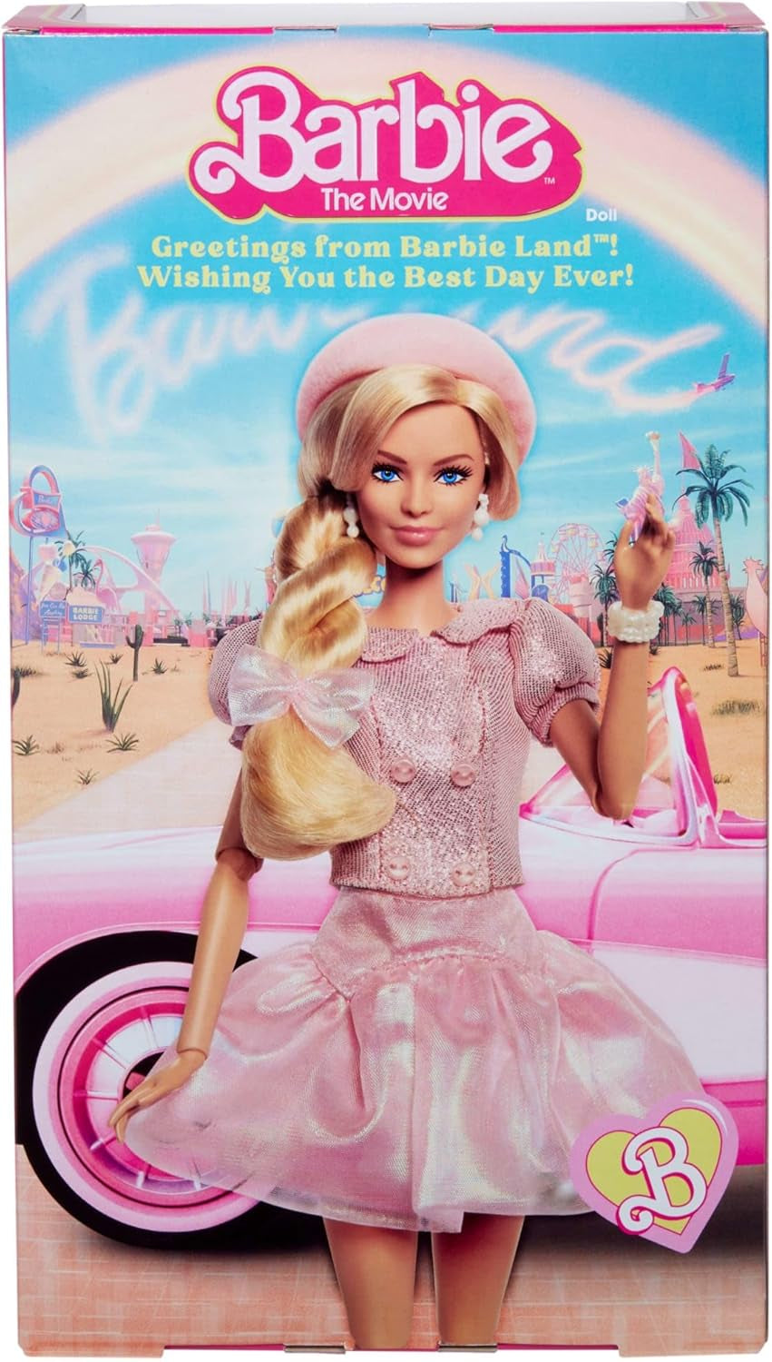 Barbie La película basada en la película Margot Robbie como figura coleccionable de Barbie con blusa rosa y falda de tul con peinado estilizado y joyas a juego JBJ53