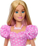 Muñeca Barbie de moda, 71cm, rubia, con ropa desmontable, falda vaquera superior rosa, botas vaqueras, collar y bolso HYT84
