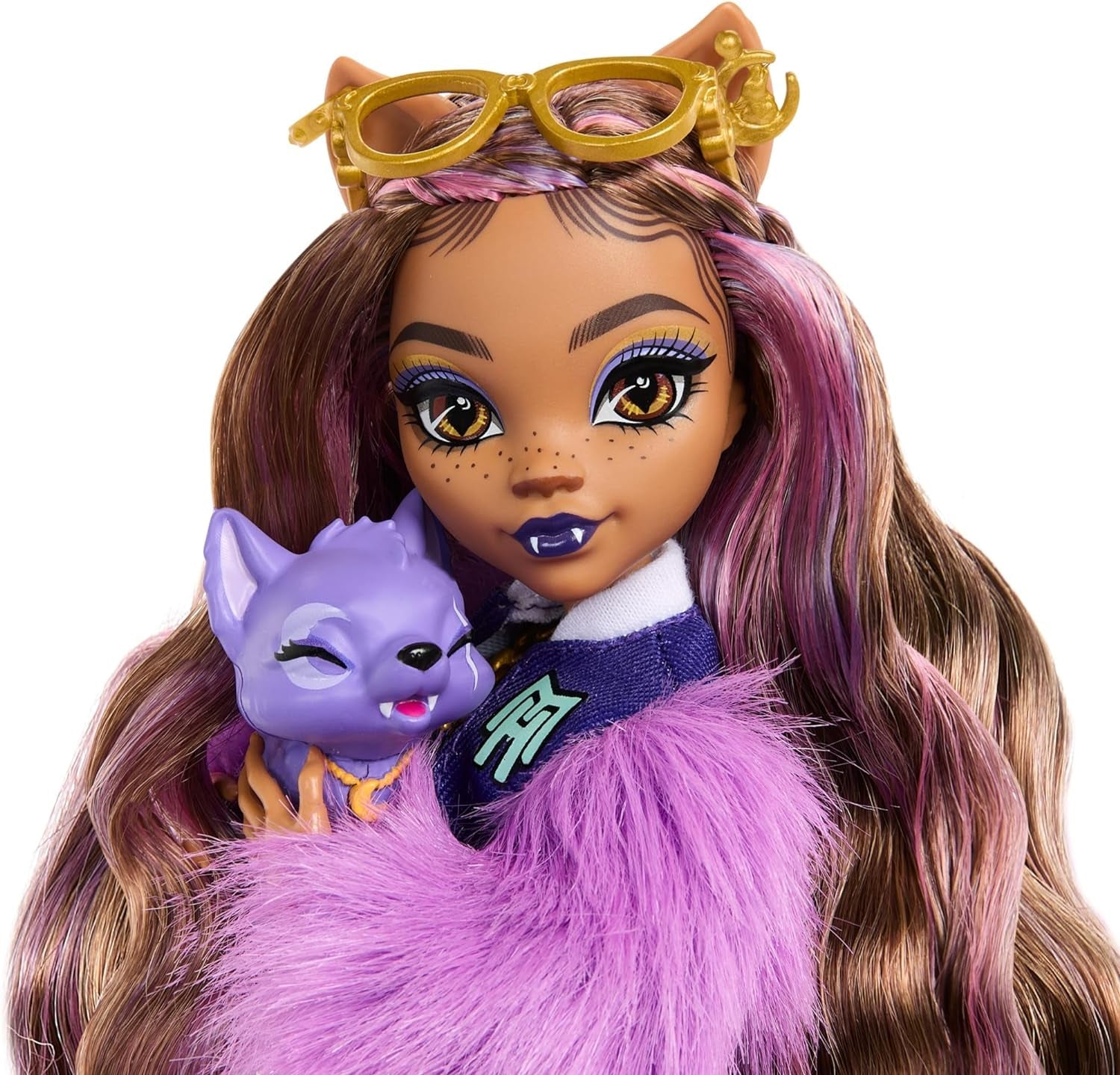 Muñeca Monster High Clawdeen Wolf con cachorro en forma de media luna y accesorios como mochila escolar, calendario, refrigerios y más, HRP65