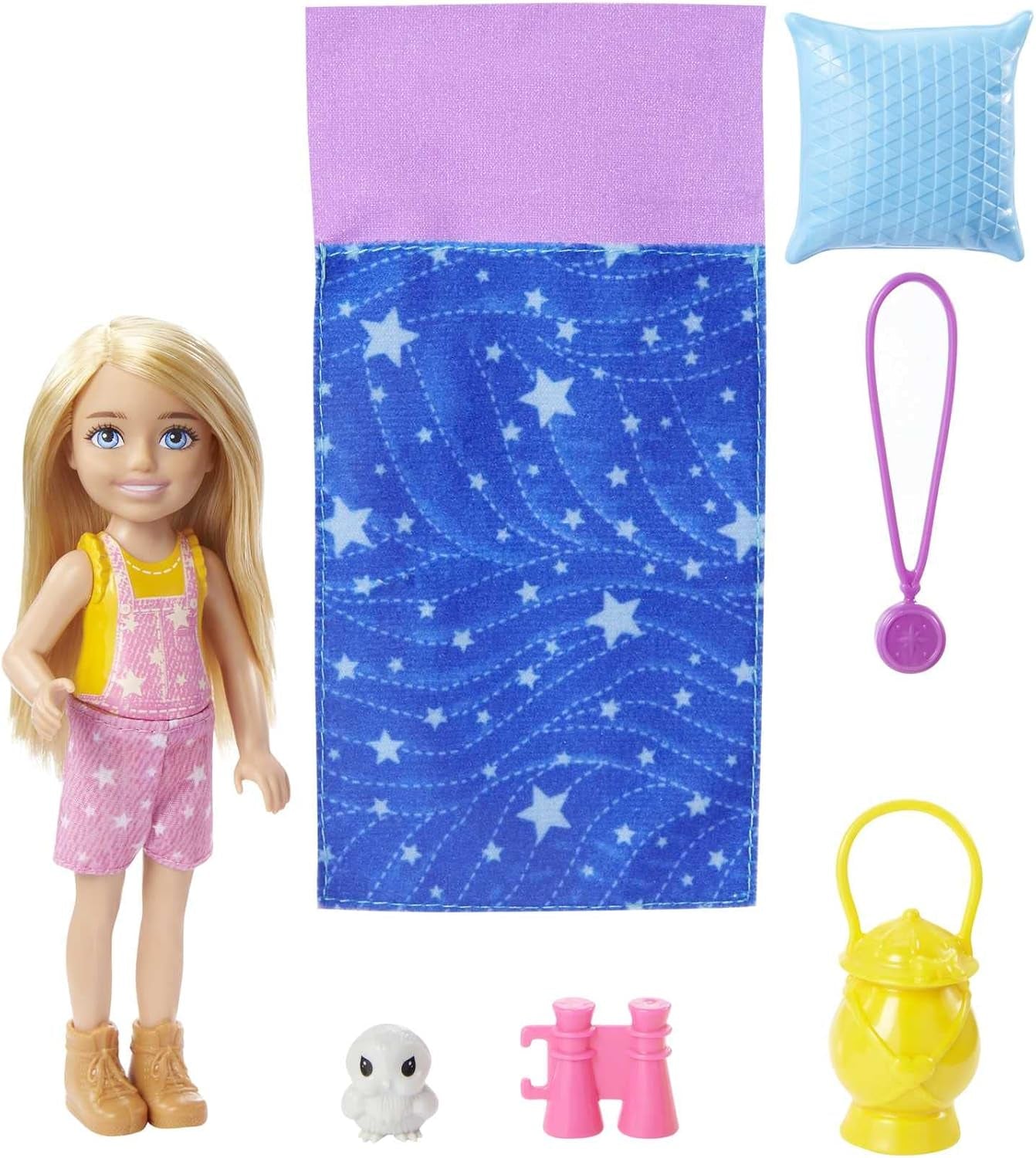 Barbie Chelsea Series, muñeca Chelsea para acampar con cabello rubio, búho mascota, saco de dormir, almohada, linterna, binoculares, accesorios para acampar, regalo para niños, juguete para niños de 3 años en adelante, HDF77