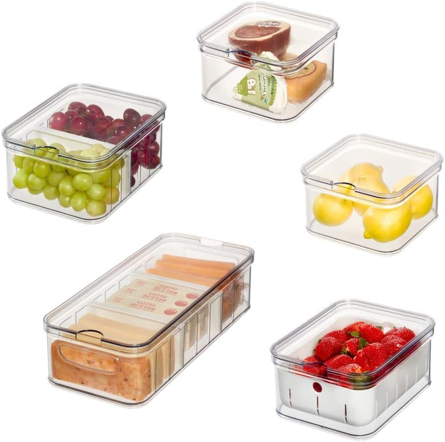 iDesign Cajas de almacenaje para frigorífico, organizador con tapa en juego de 5, cajas de plástico reciclado para guardar alimentos para organizar consumibles, transparente y blanco Naty Shop Cajas de almacenaje para alimentos transparentes, blanco, set de 5