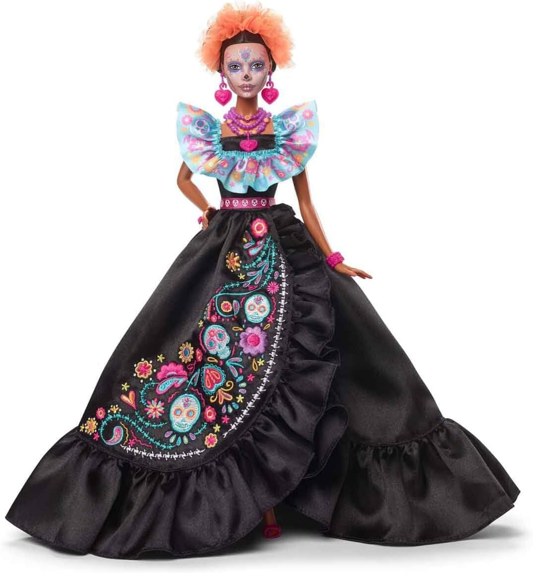 Muñeca Barbie Signature, figura coleccionable del Día de Muertos 2024 con vestido negro y top con volantes azul, estampado bordado y accesorios coloridos, HRM72