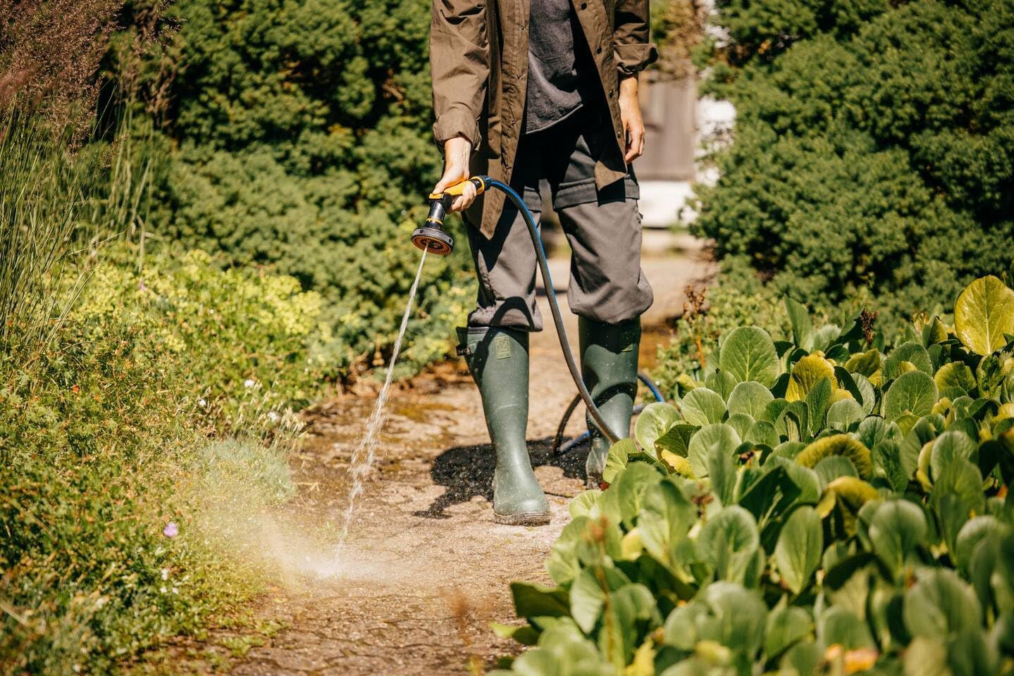 Fiskars Manguera de jardín S, Serie X, Manguera de agua para riego manual, 13 mm (1/2"), Longitud: 15 m, Conexión universal, Protección UV, Protección contra heladas, Resistente a la torsión, Azul, 1076044