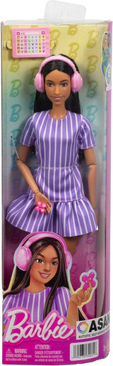 Muñeca Barbie Fashionistas núm. 245, muñeca autista con vestido de rayas moradas y accesorios como fidget spinner, tableta y auriculares, JJN58