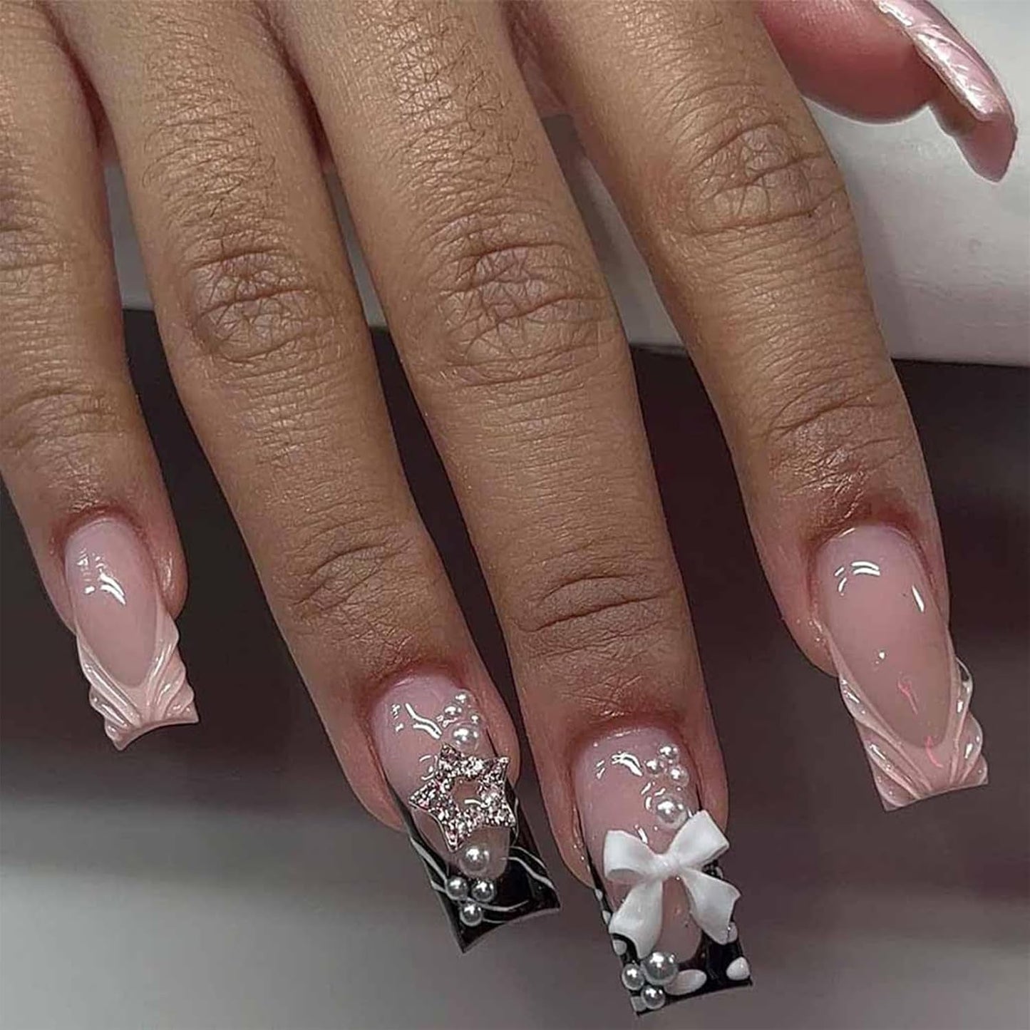 24 uñas postizas 3D con purpurina cuadrada rosa y diamantes de imitación de longitud media para mujeres y niñas