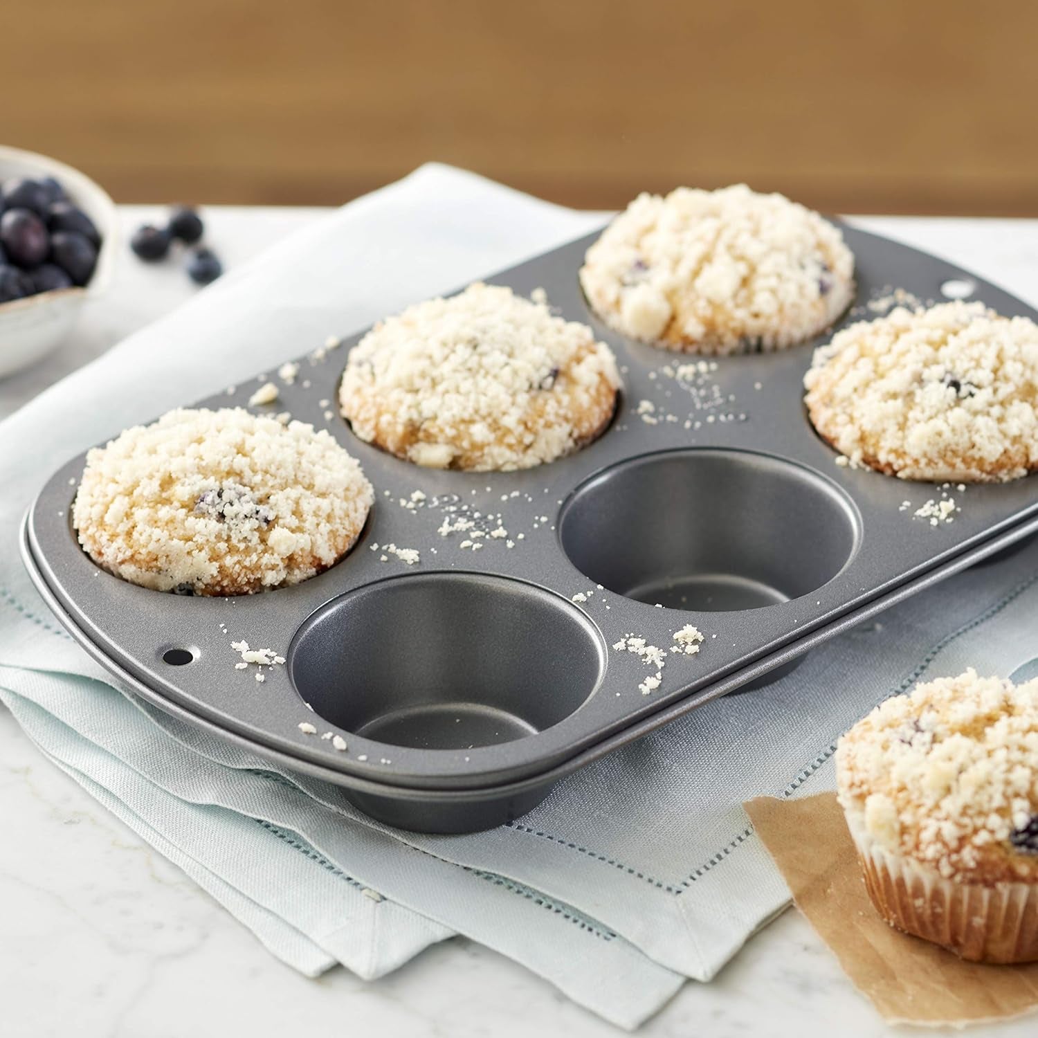 Wilton 445291 445291 Molde para muffins Jumbo, revestimiento antiadherente, 6 agujeros, 4,5 X 22,2 X 34,2 cm, acero Moldes y bandejas para hornear Naty Shop