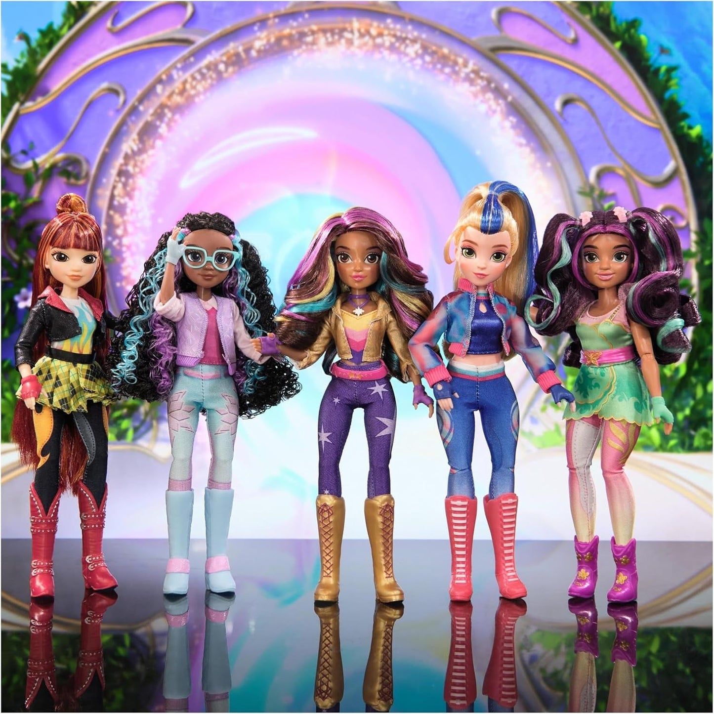 Muñeca Valentina de Unicorn Academy: la muñeca original de la popular serie de Netflix, mide 24 cm de alto y tiene 5 accesorios para juegos de rol imaginativos, para niños de 4 años en adelante