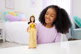 Mattel Disney Princess Toy Muñeca articulada Belle Fashion con ropa y accesorios brillantes Regalo inspirado en la película de Disney para niños HLW11