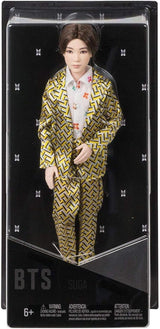 Mattel GKC92 - Figura de acción BTS Idol Suga, juguete coleccionable K-Pop Merch, multicolor