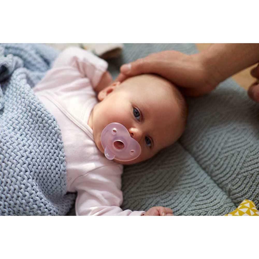 Philips AVENT Soothie - Chupete sin BPA para bebés de 0 a 6 meses, rosa/rosa claro (modelo SCF099/22)