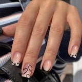 24 Uds. Uñas postizas con punta francesa cuadrada corta, diseño de corazón blanco, uñas acrílicas negras, cubierta completa
