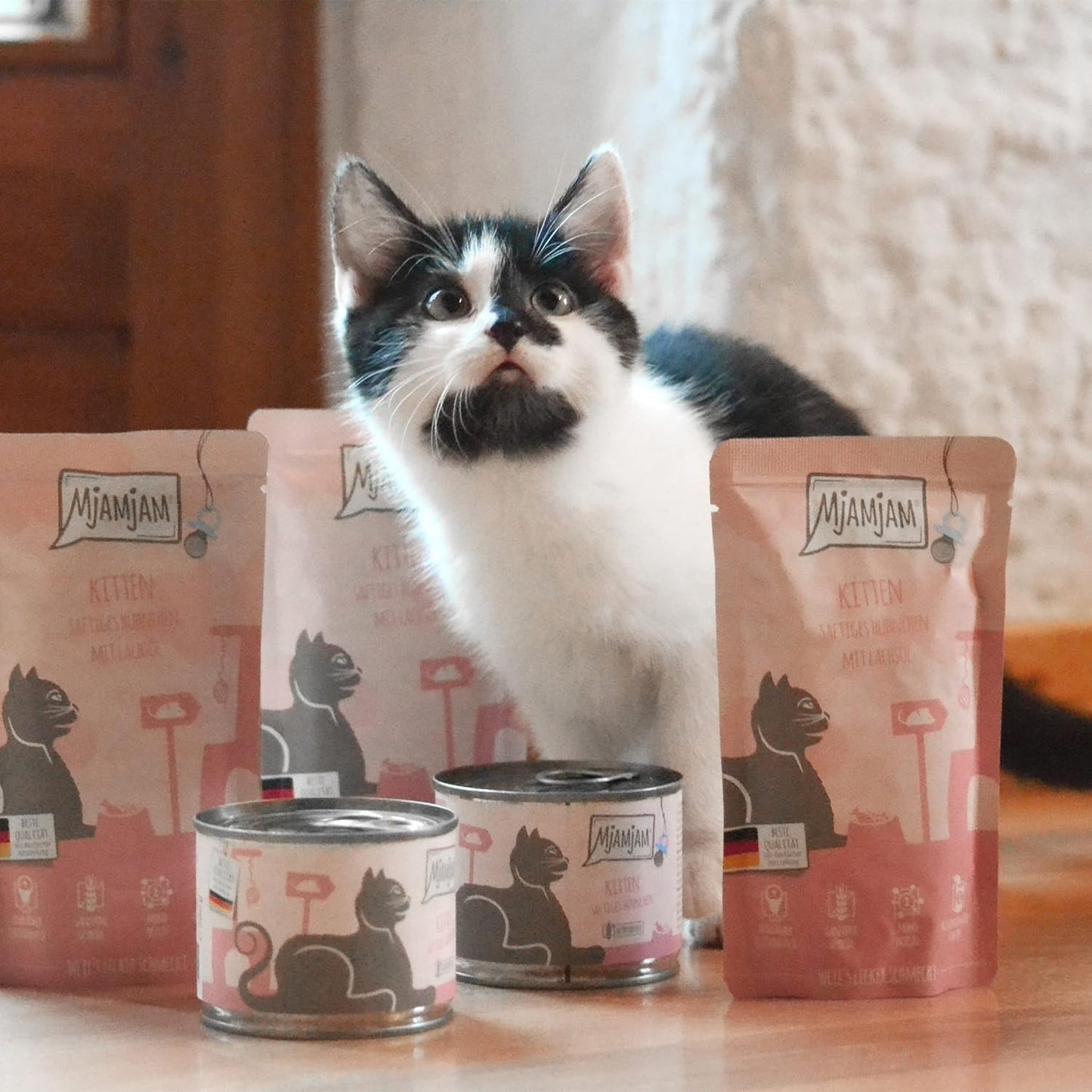 MjAMjAM - Comida húmeda premium para gatos - Caja para gatitos - 3x aceite de salmón pollo y 3x aceite de salmón ternera, bolsa de comida, bolígrafo, tapa de caja, paquete de 6 (6 x 200 g)