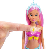 Simba Steffi Love Muñeca Sirena Mermaizing con función de luz arcoíris, pelo extralargo, figura de delfín y pinzas para el pelo, 39 cm de altura, función Try-Me, a partir de 3 años