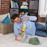 LAMAZE Bea the Banana, Cochecito con Clip y Cochecito para Recién Nacido, Juguete Sensorial para Bebé con Colores y Sonidos, Juguete de Desarrollo para Niños y Niñas de 0 a 24 Meses, Amarillo Juguetes para Bebé Naty Shop