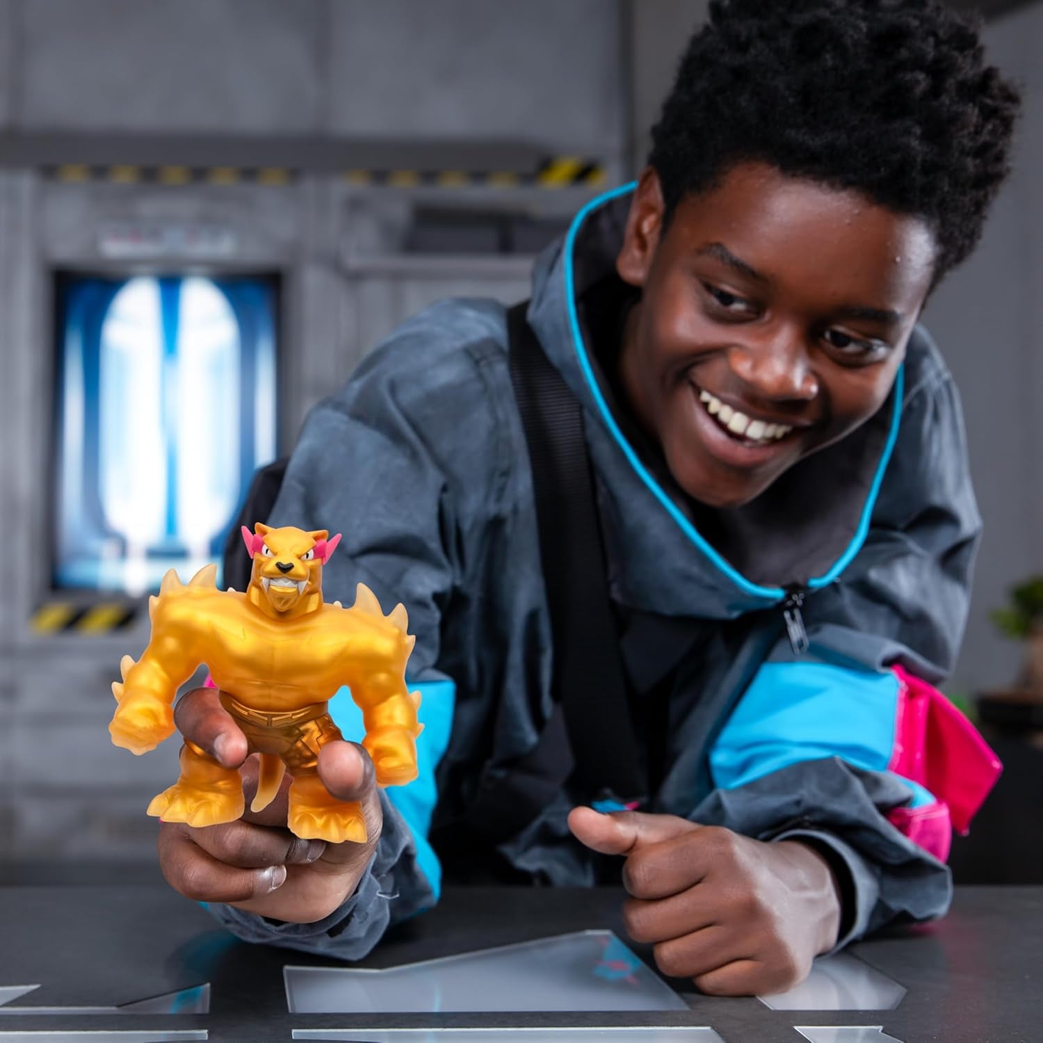 MRBEAST LAB 24738 Figura Elástica The Heroes of GOO JIT Zu Pantera Legendaria Plegable Figuras de acción Naty Shop