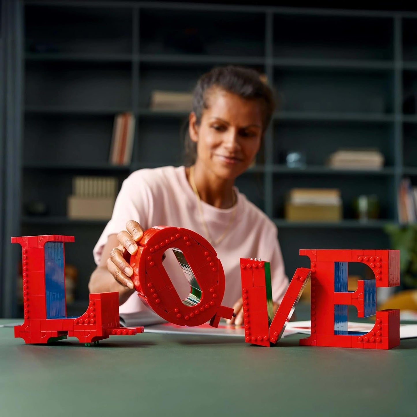 LEGO Art Love Set de construcción para adultos Decoración del hogar Regalo de San Valentín y Día de la Madre para mujeres y hombres Actividad creativa para amantes del arte y el diseño 31214 Juegos de construcción Besuche den LEGO-Store