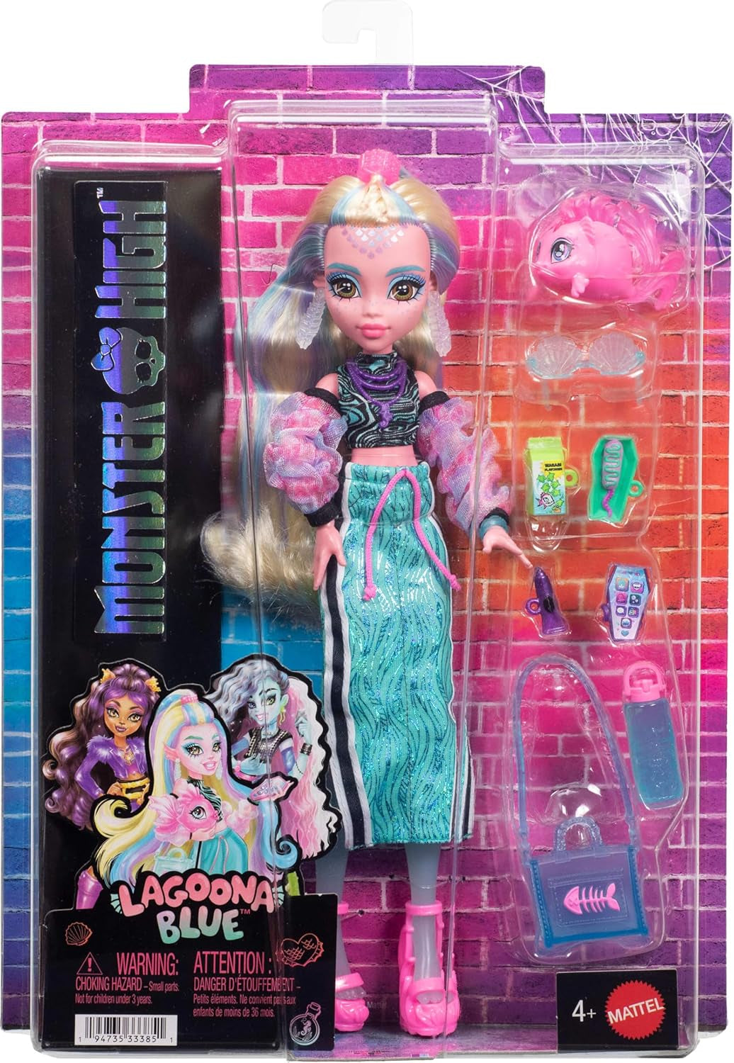 Muñeca Monster High Lagoona Blue Neptuna Fish con top corto y falda larga deportiva con 7 accesorios que incluyen gafas de sol, refrigerio y bolso, JHK33