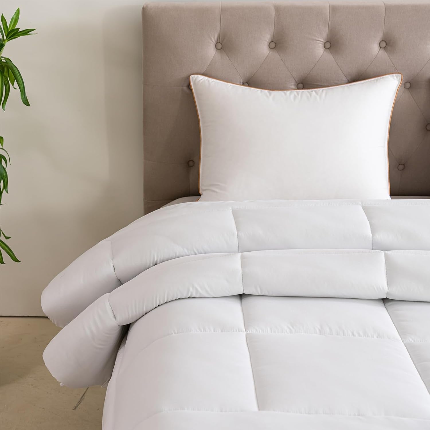 Good Nite Juego de Cama Individual, 15 Tog, Calor Invernal, Cama Individual, Poliéster Suave, Fibra Hueca, Sábanas Blancas con Tiras en las Esquinas, Lavable a Máquina (Blanco, 15 Tog, 130 X 150 cm) Naty Shop Quilts & Quilts