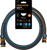 Fiskars Water Wheel Juego de mangueras de agua con 2 conectores de manguera y conector de grifo, tamaño universal, rigidez torsional nivel 4 (de 5), 1,8 m, Ø1,3-1,5 cm (1/2-5/8"), negro/naranja/azul, 1057621