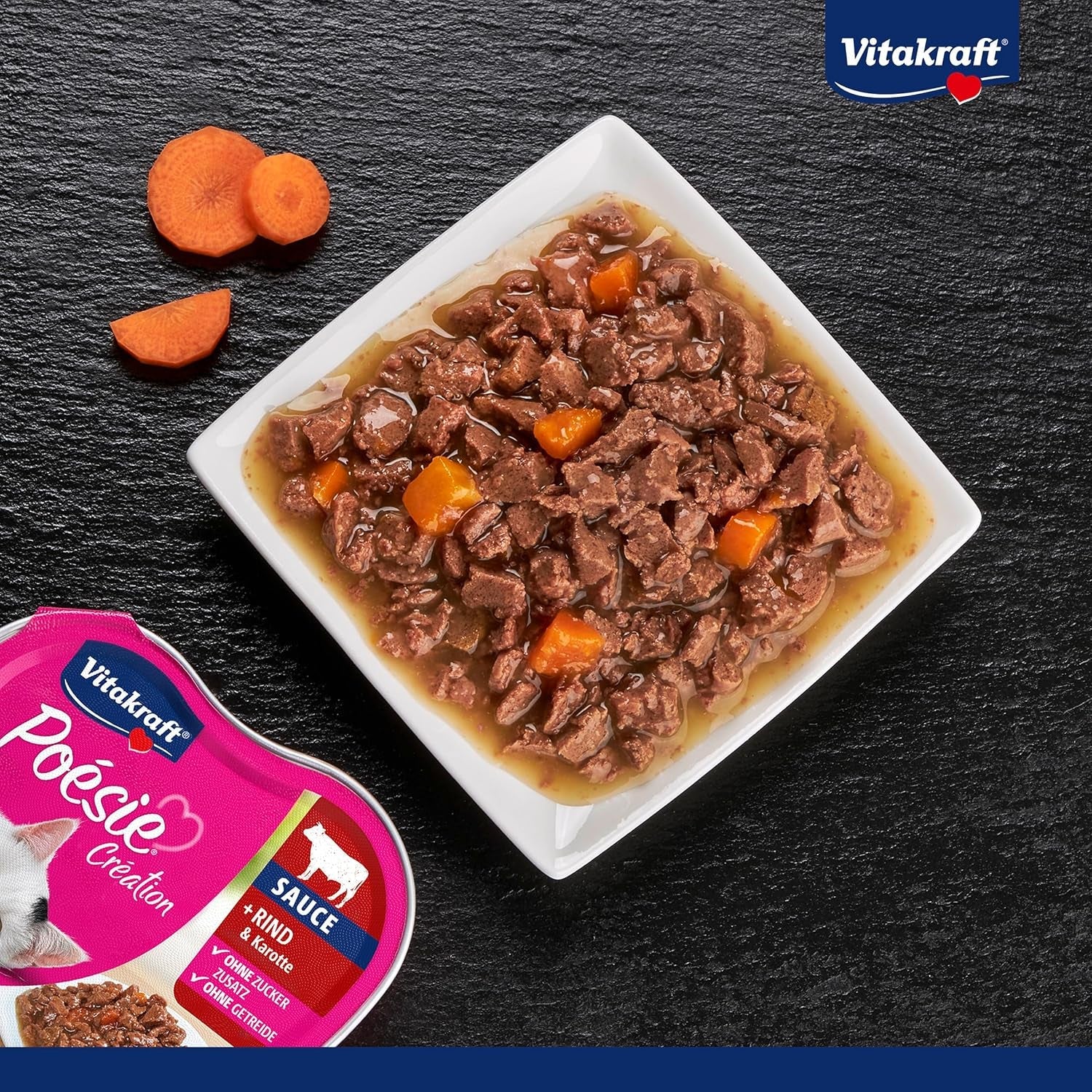 Vitakraft Poésie Création, comida húmeda para gatos, comida húmeda en salsa, con ternera y zanahoria, paquete a granel, sin azúcares ni cereales añadidos (15 x 85 g)