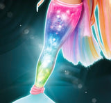 Steffi Love Magic Rainbow Mermaid, Muñeca Sirena con Función de Luz Mágica Arco Iris y Pelo Extra Largo, 39 cm, Edad 3+