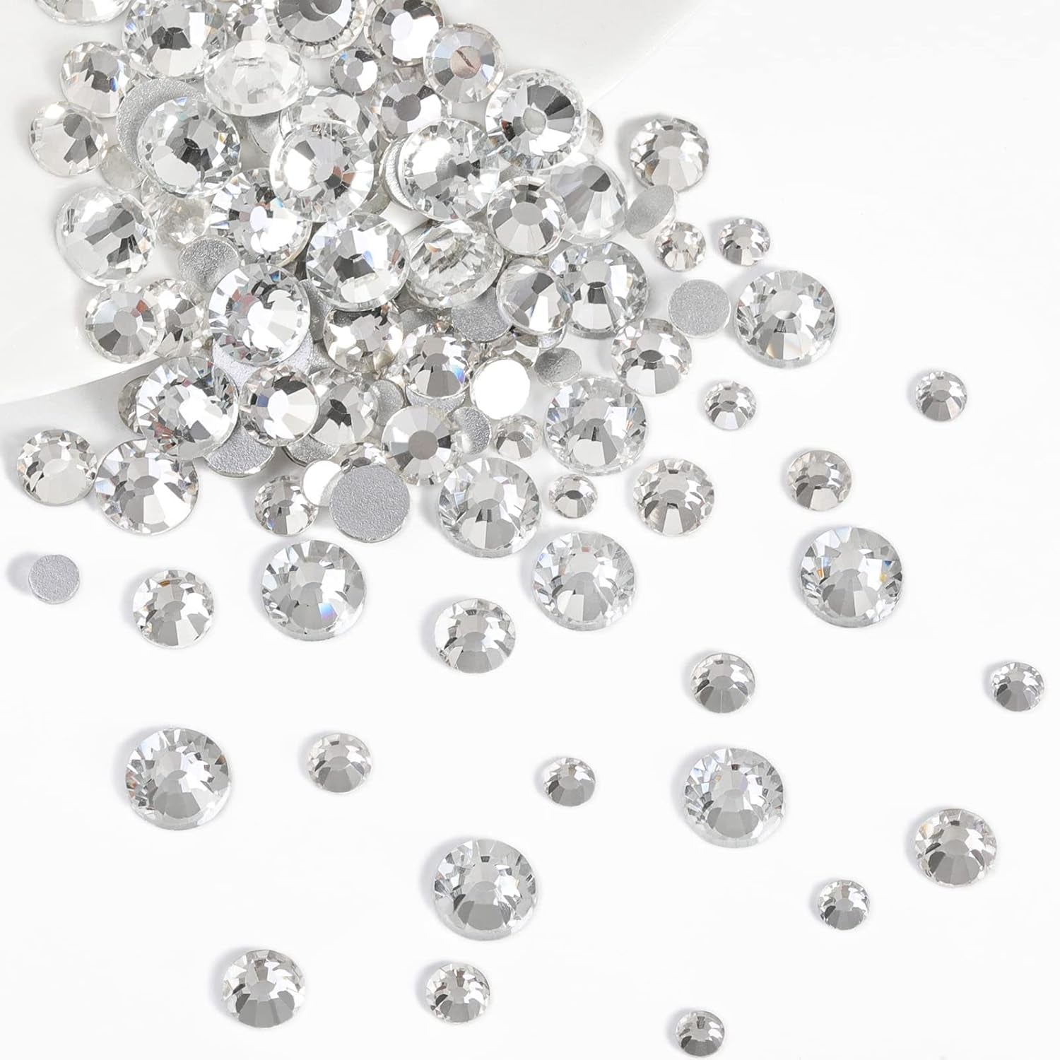 Beadsland 2500 piezas de piedras de cristal para decoración de uñas con parte trasera plana, piedras preciosas para trabajos manuales de 8 tamaños SS4 ~ SS30 con pinzas y puntas (Kristall Weiss)