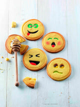 Silikomart 25.440.39.0069, Juego de cortadores de emojis, Ø73 MM Naty Shop