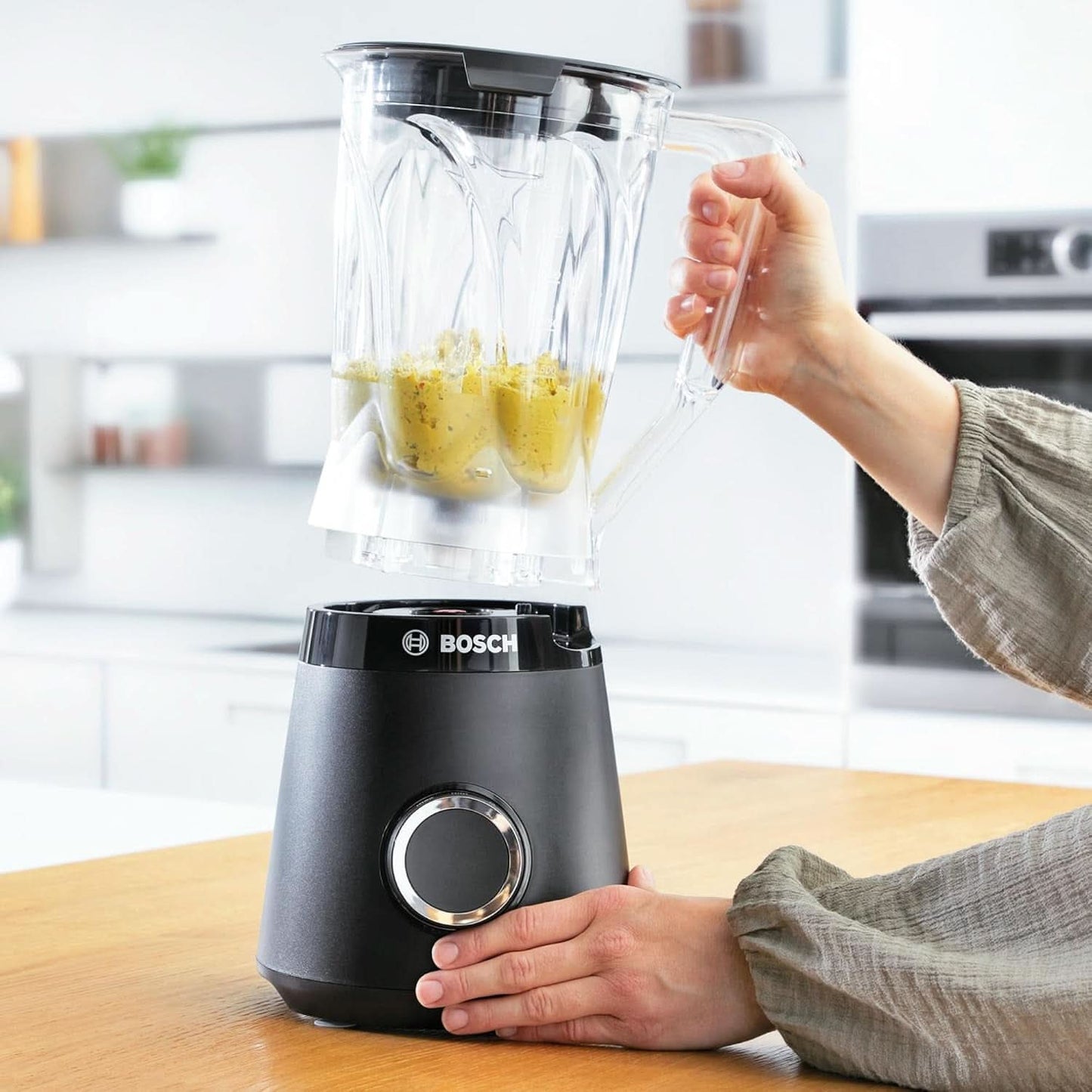 Bosch Batidora de pie Vitapower Serie 4 MMB6141B, Hochwertige Edelstahl-Klingen, 1,5L Tritan-Mixbehälter, Spülmaschinengeeignete Teile, 30.000 U/Min, 1200 W, Schwarz Kitchen Naty Shop