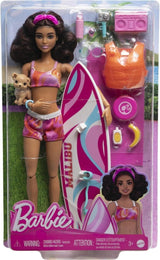 Barbie Muñeca Surfista con Tabla de Surf y Asa, Toalla y Radio para Historias y Aventuras en la Playa, Clips y Correa en el Tobillo para Surfear Realista, Edades 3+ HPL69 Naty Shop Modern Dolls
