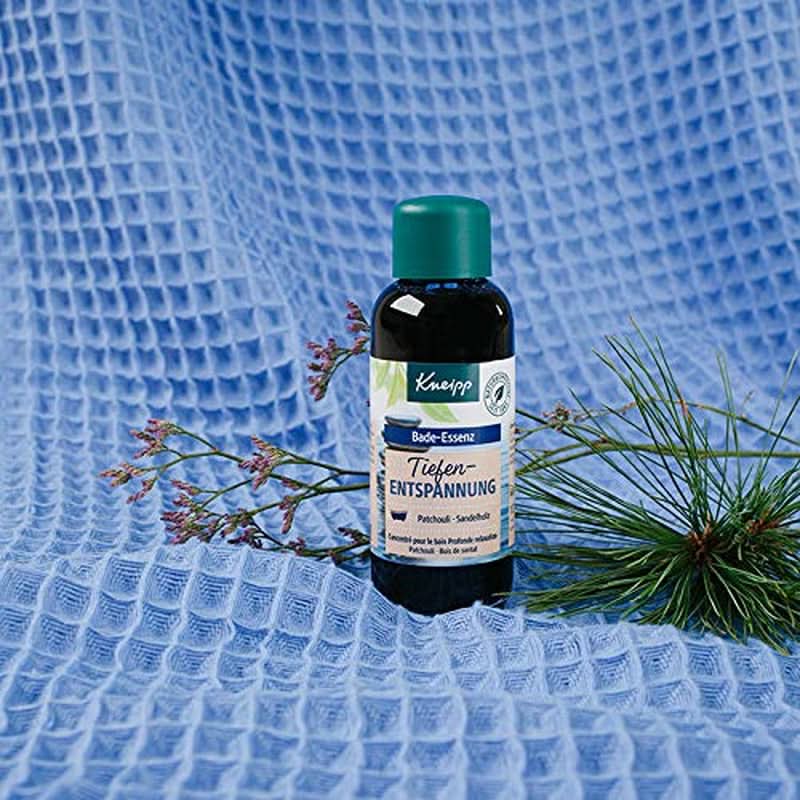 Kneipp, aceite de baño con aceite esencial natural de pachulí y extracto de sándalo para una relajación profunda y calmante, 100ml Naty Shop