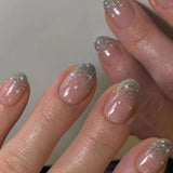 24 piezas de prensa francesa en uñas, diseño corto plateado brillante, uñas artificiales ovaladas, pegamento en uñas acrílicas brillantes, uñas postizas para mujeres y niñas